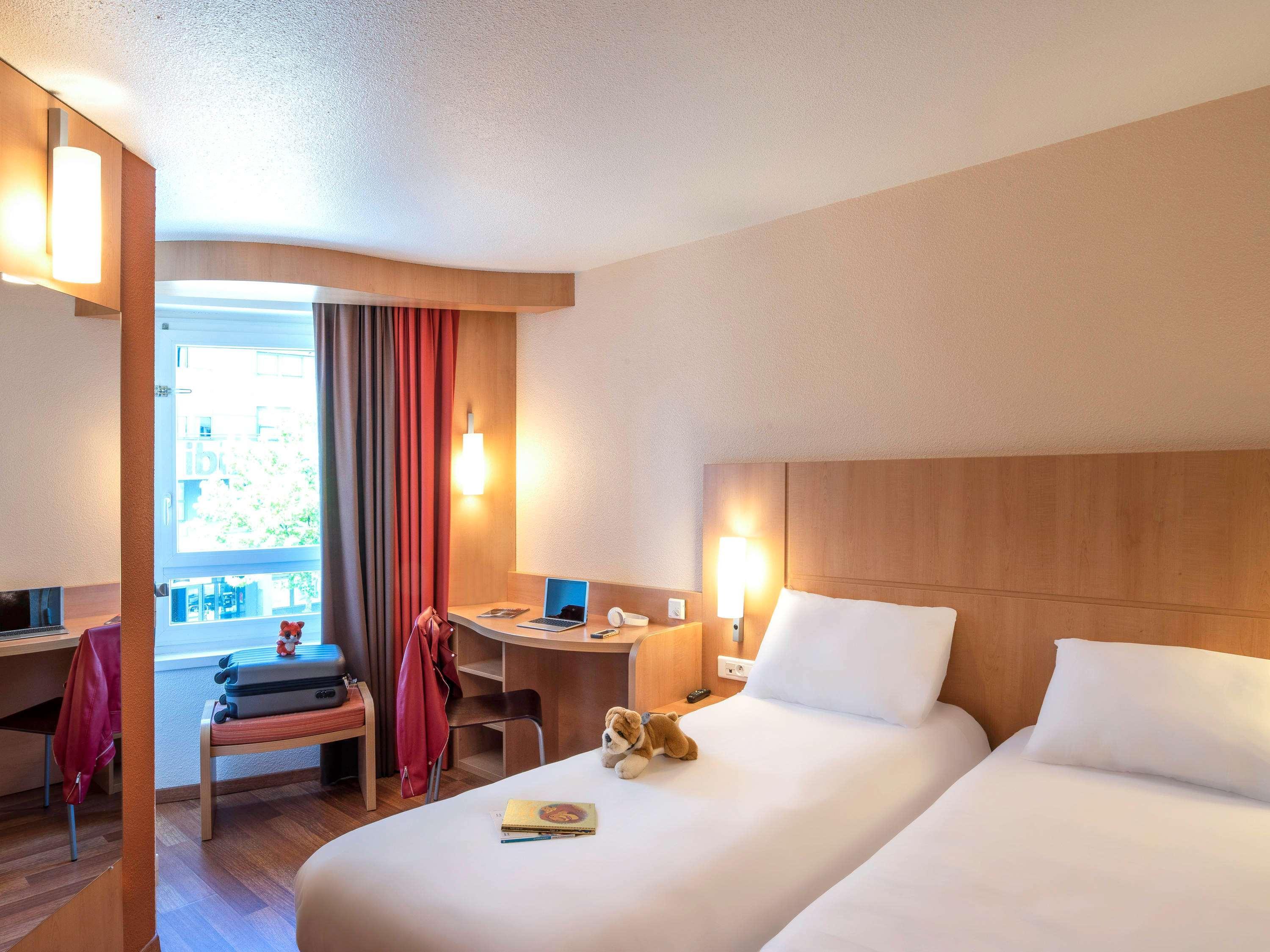 Ibis Tours Centre Gare Hotel Екстериор снимка