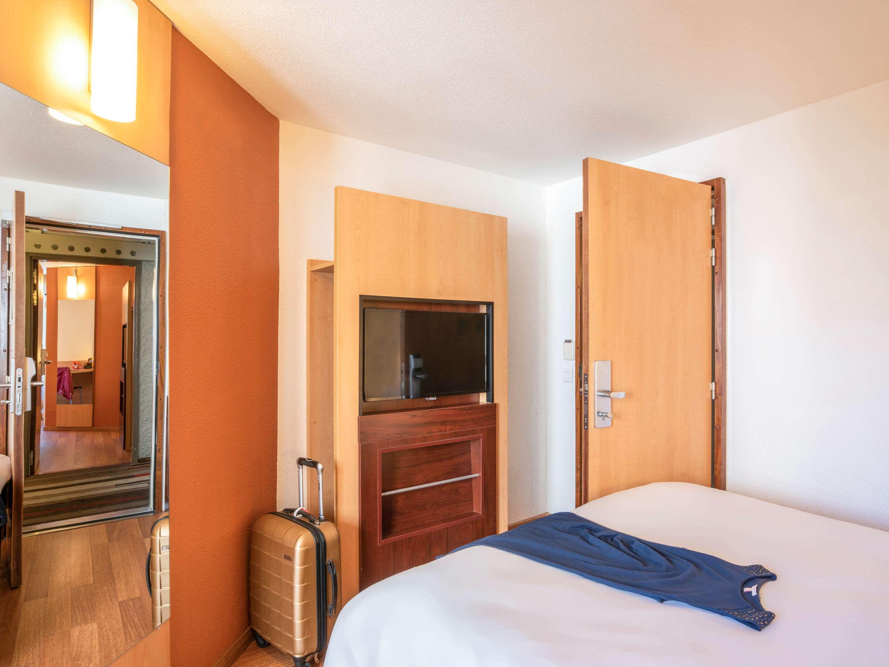 Ibis Tours Centre Gare Hotel Екстериор снимка